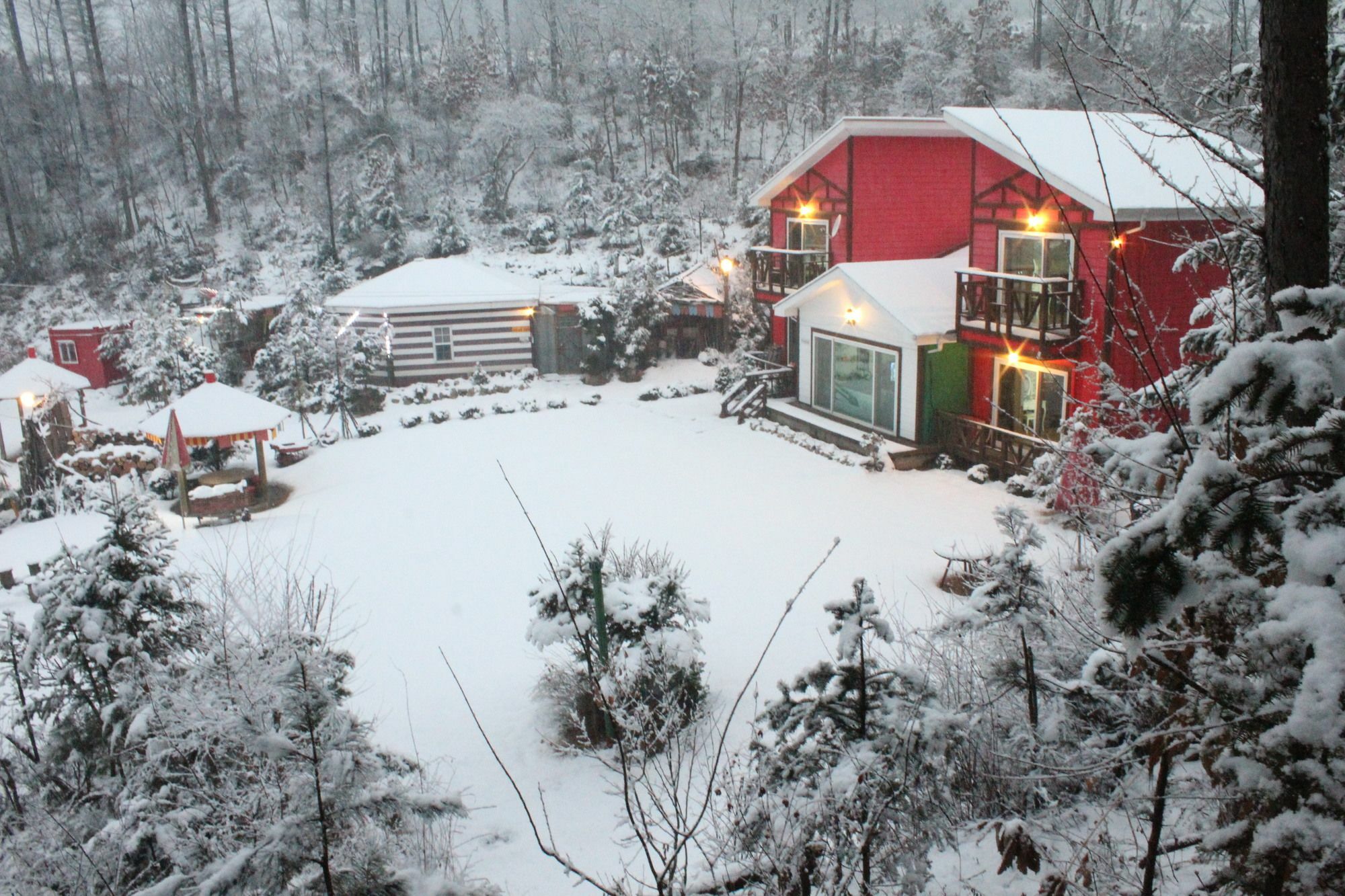 Heidi Pension G House Hongcheon Buitenkant foto